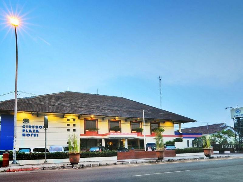 Hotel Cirebon Plaza 치레본 외부 사진